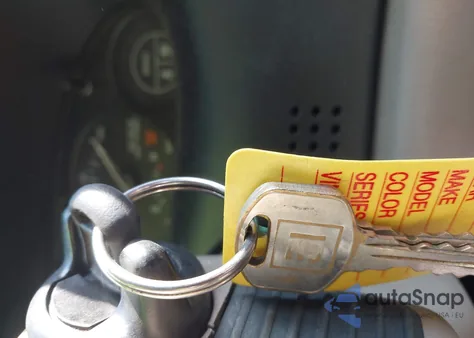 2002 Buick Regal Ls from USA, damaged, VIN 2G4WB52K521275107